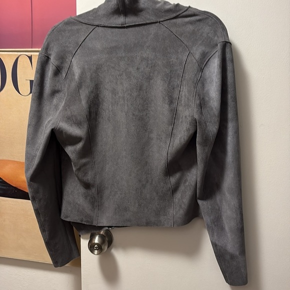 Blanknyc Faux Suede washable zippered jacket M
NWOT - Picture 8 of 11